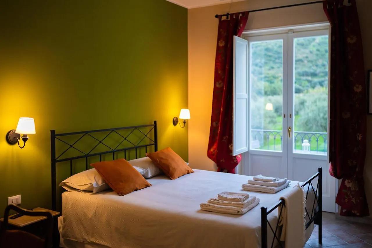 Bed and Breakfast L'Albero Della Manna Patti